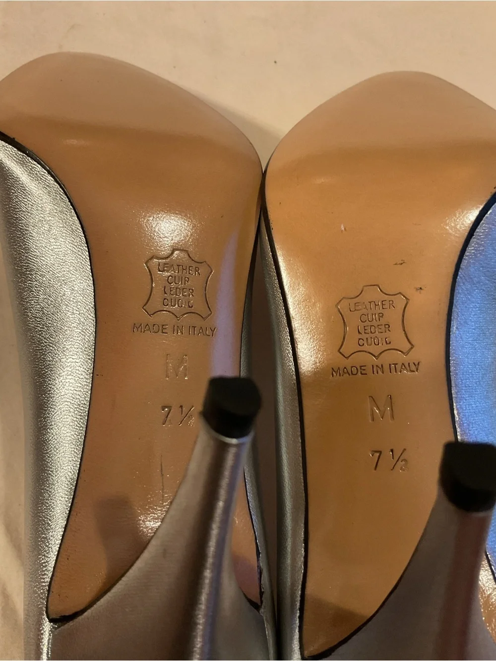 Anne Klein Vintage Metallic Silver Pointed-Toe Pumps